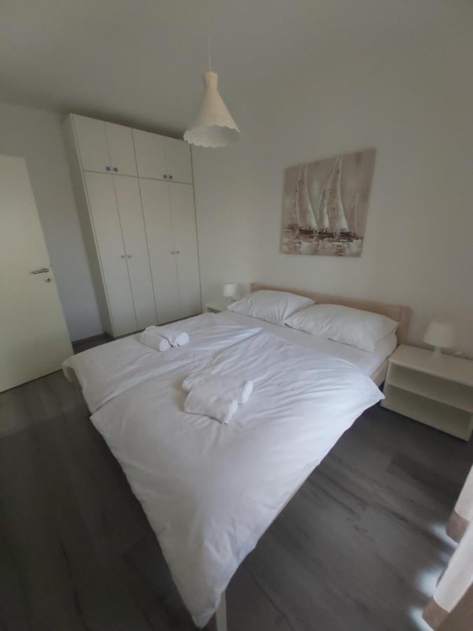 Apartments Mondo Vir Eksteriør bilde